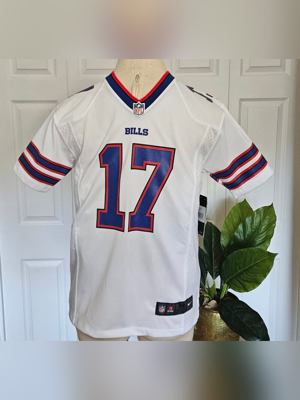 New Nike NFL Buffalo Bills Josh Allen #17 White Away Game Jersey Boys Size M